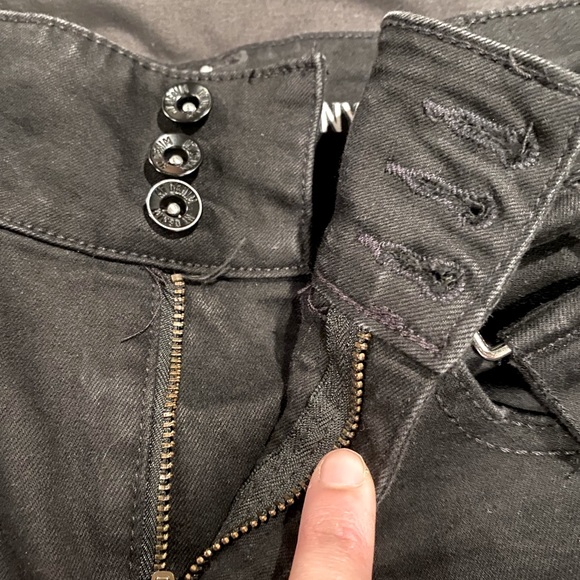 Women’s Hot Topic HT Denim Bondage Jeans w/ detachable straps - Picture 4 of 4